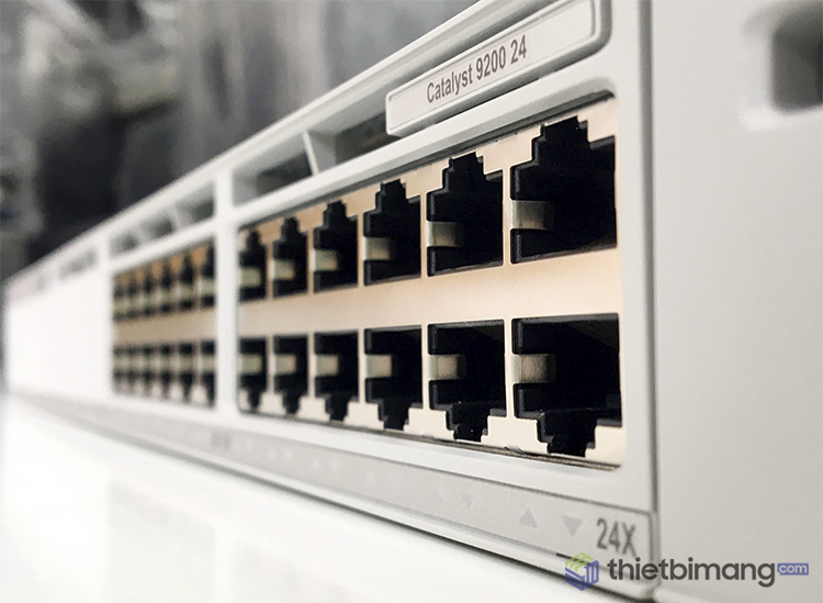 Thiết bị chuyển mạch Switch Cisco C9200-24T-A chính hãng