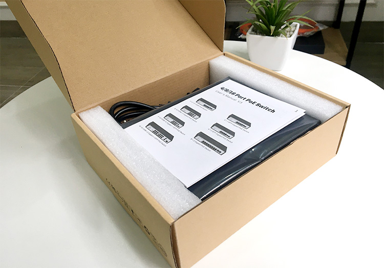 Switch PoE 4 Ports Switch PoE 4 Ports