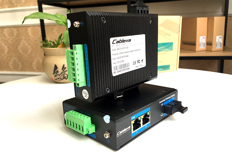 Switch IES7210-2E1FX-CA