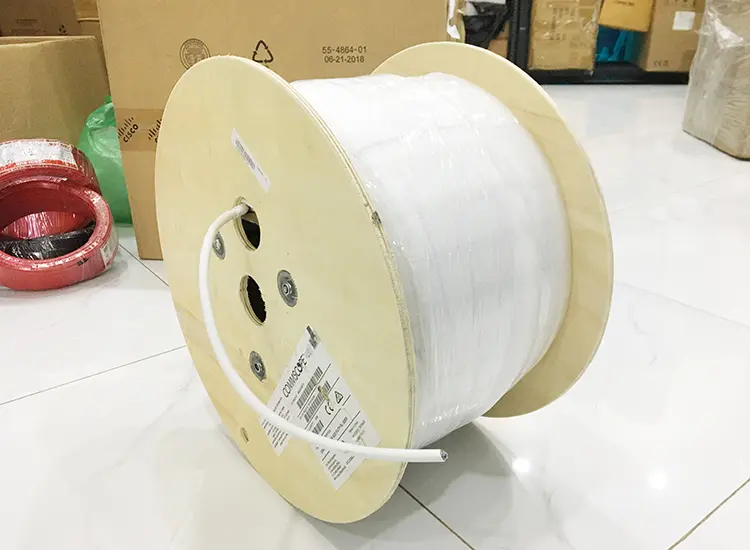 Cuộn dây cáp mạng Cat6 FTP chính hãng COMMSCOPE