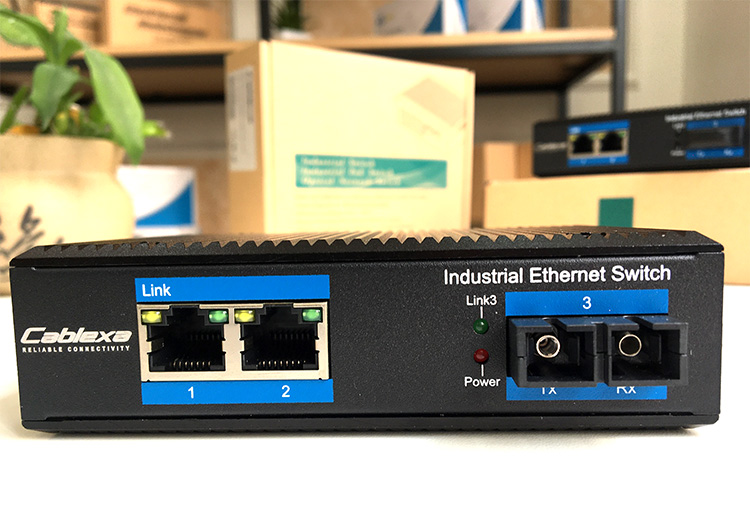 IES7210-2E1FX-CA 2 Ports Industrial Gigabit Fiber Ethernet Switch