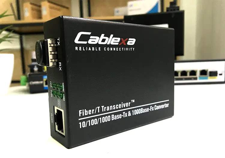 Bộ chuyển đổi quang điện FMC-100-GE-SFP-CA Bộ chuyển đổi quang điện FMC-100-GE-SFP-CA