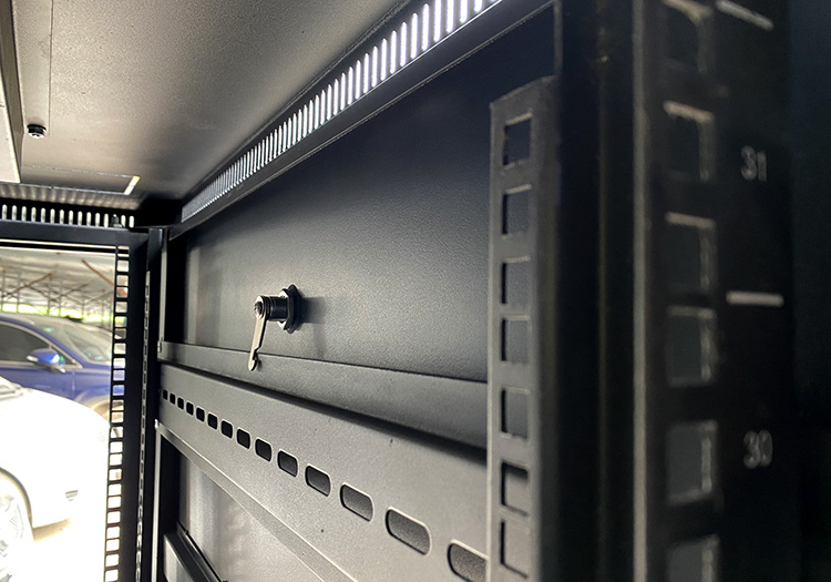 Tủ rack 32U D1000  Tủ rack 32U D1000