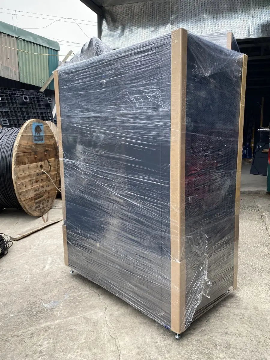 Tủ rack 27u sâu D1000 tủ rack Server Unirack chất lượng cao