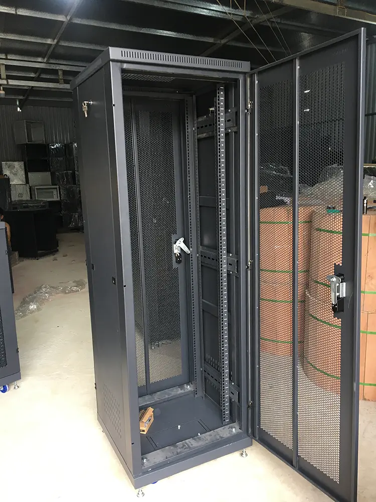 Tủ rack 36u sâu D600, tủ rack Server Tủ rack 36u sâu D600, tủ rack Server